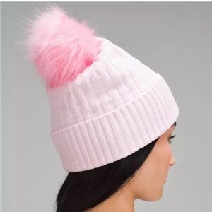 New Lululemon Womens Cable-Knit Pom-Pom Beanie hat winter chenille soft pink